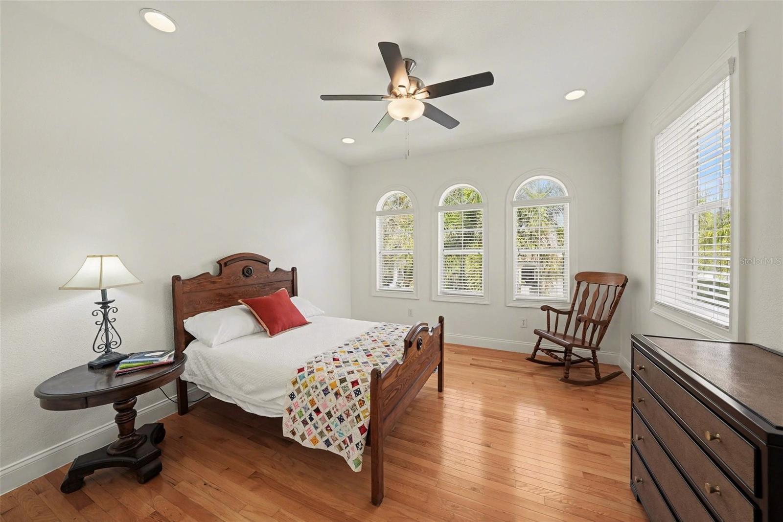 DAVIS ISLANDS PB10 PG52 TO 57 - Residential