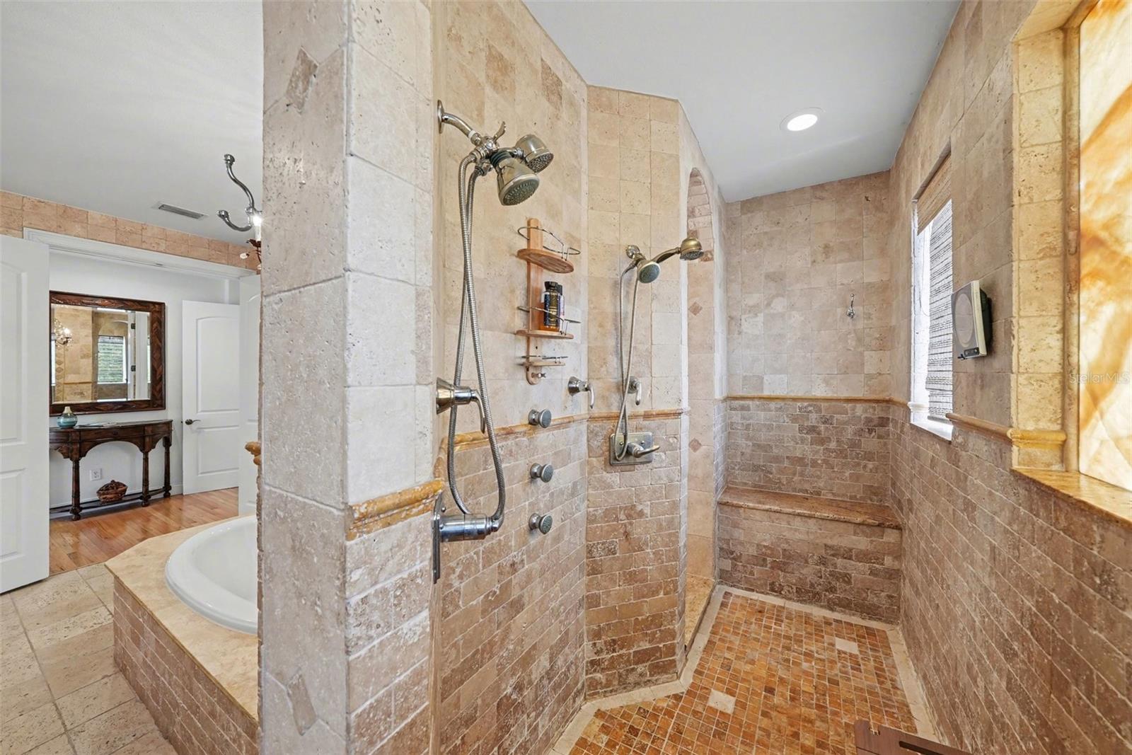 DAVIS ISLANDS PB10 PG52 TO 57 - Residential