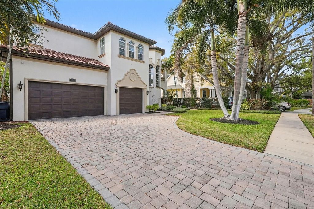 Photo of 610 Marmora Avenue, Tampa, FL 33606 (MLS # TB8477605)