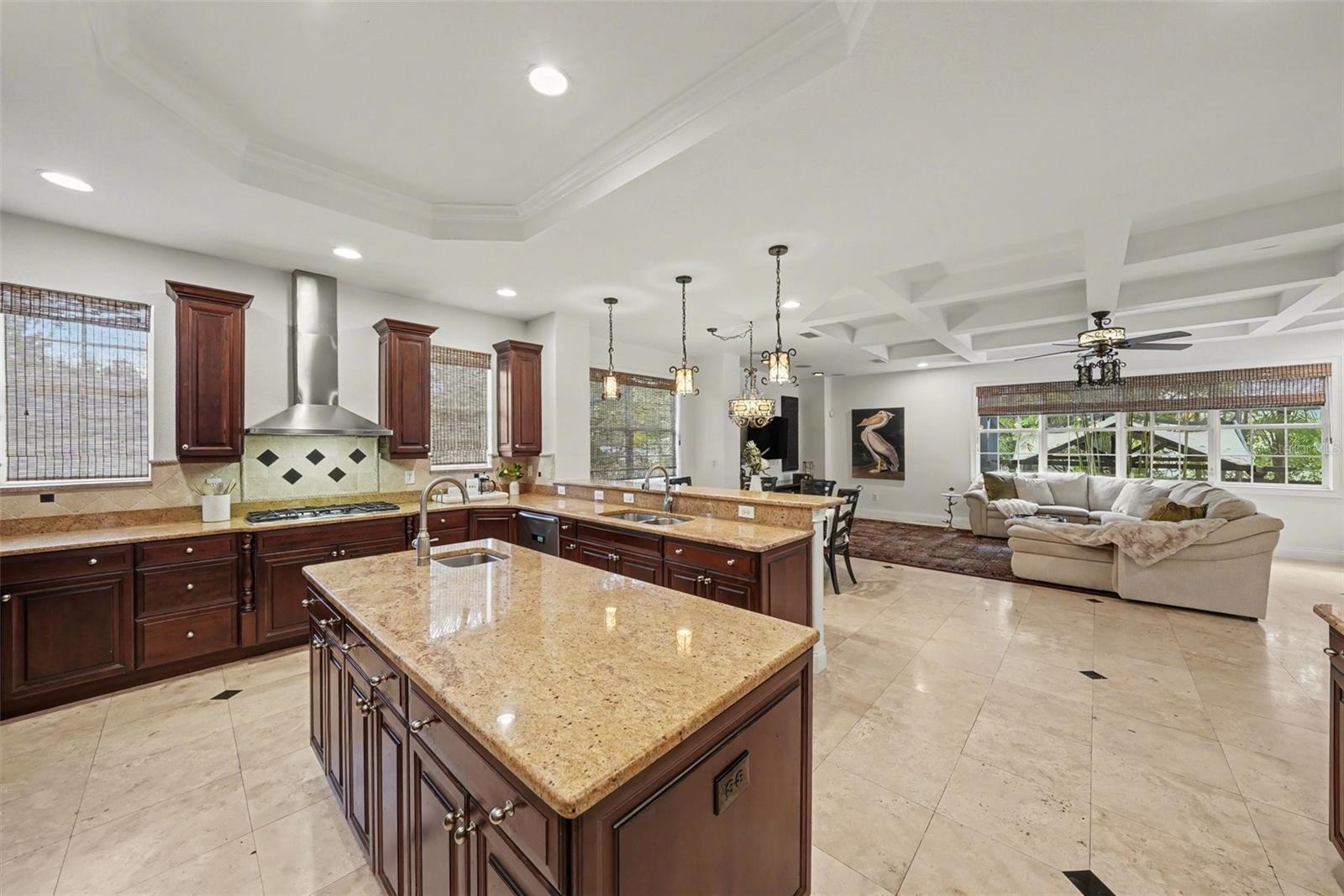 DAVIS ISLANDS PB10 PG52 TO 57 - Residential