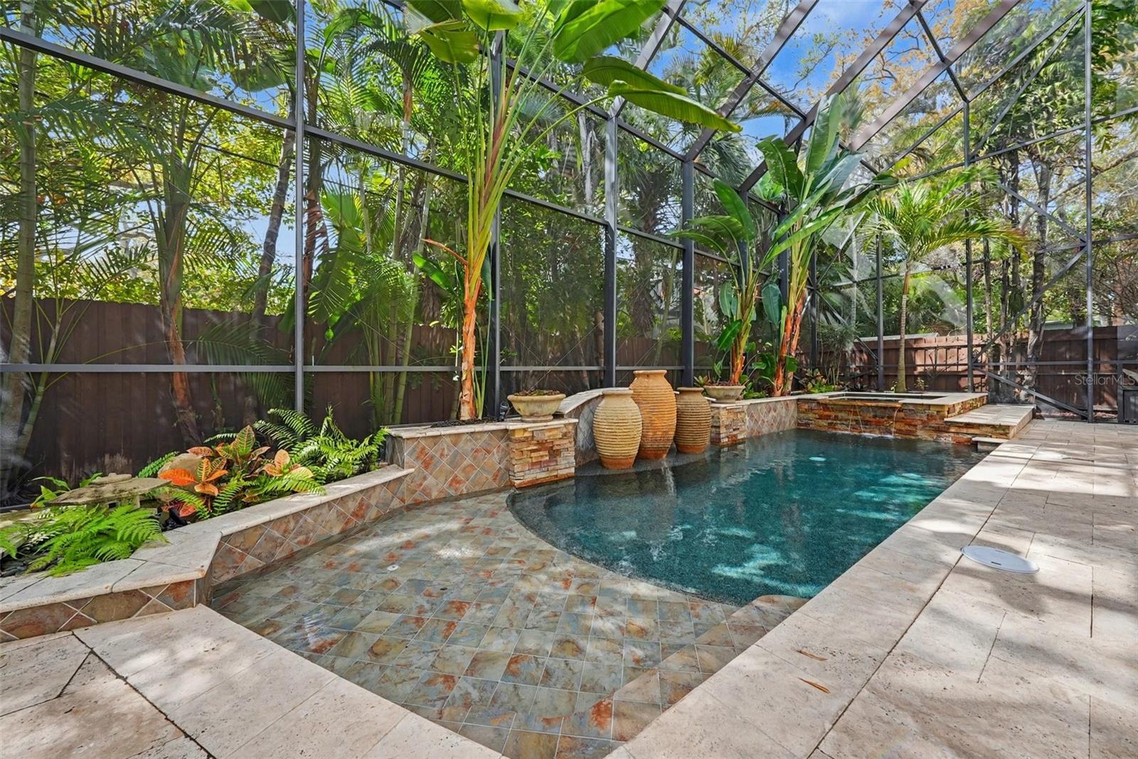 DAVIS ISLANDS PB10 PG52 TO 57 - Residential