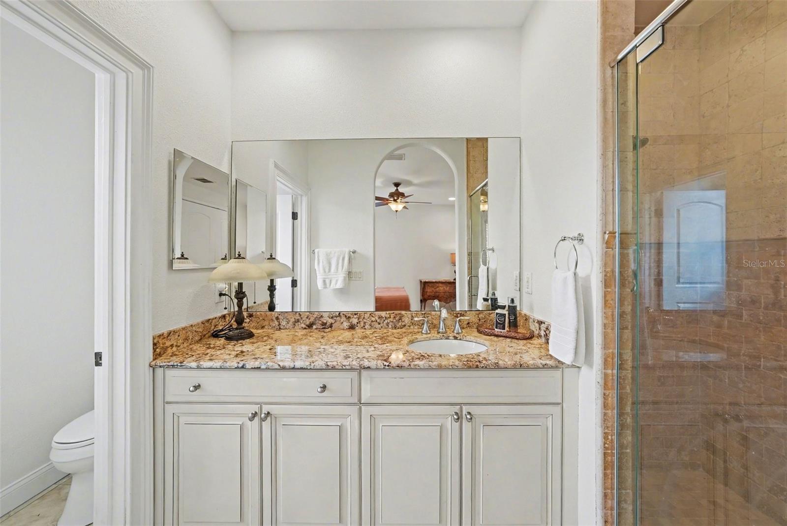 DAVIS ISLANDS PB10 PG52 TO 57 - Residential