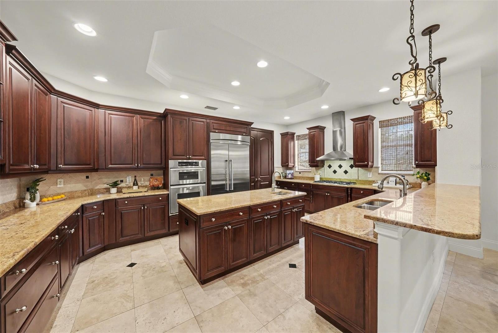 DAVIS ISLANDS PB10 PG52 TO 57 - Residential