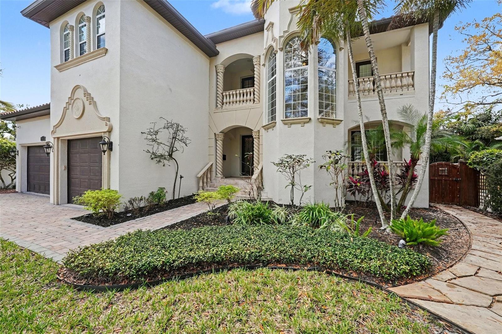 DAVIS ISLANDS PB10 PG52 TO 57 - Residential