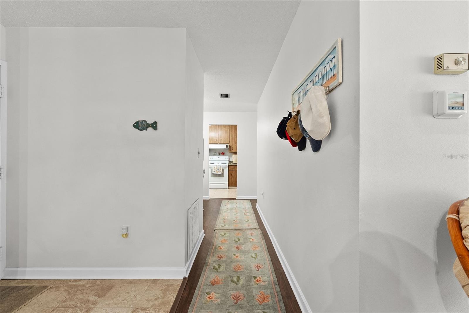 MEDITERRANEAN MANORS - Residential