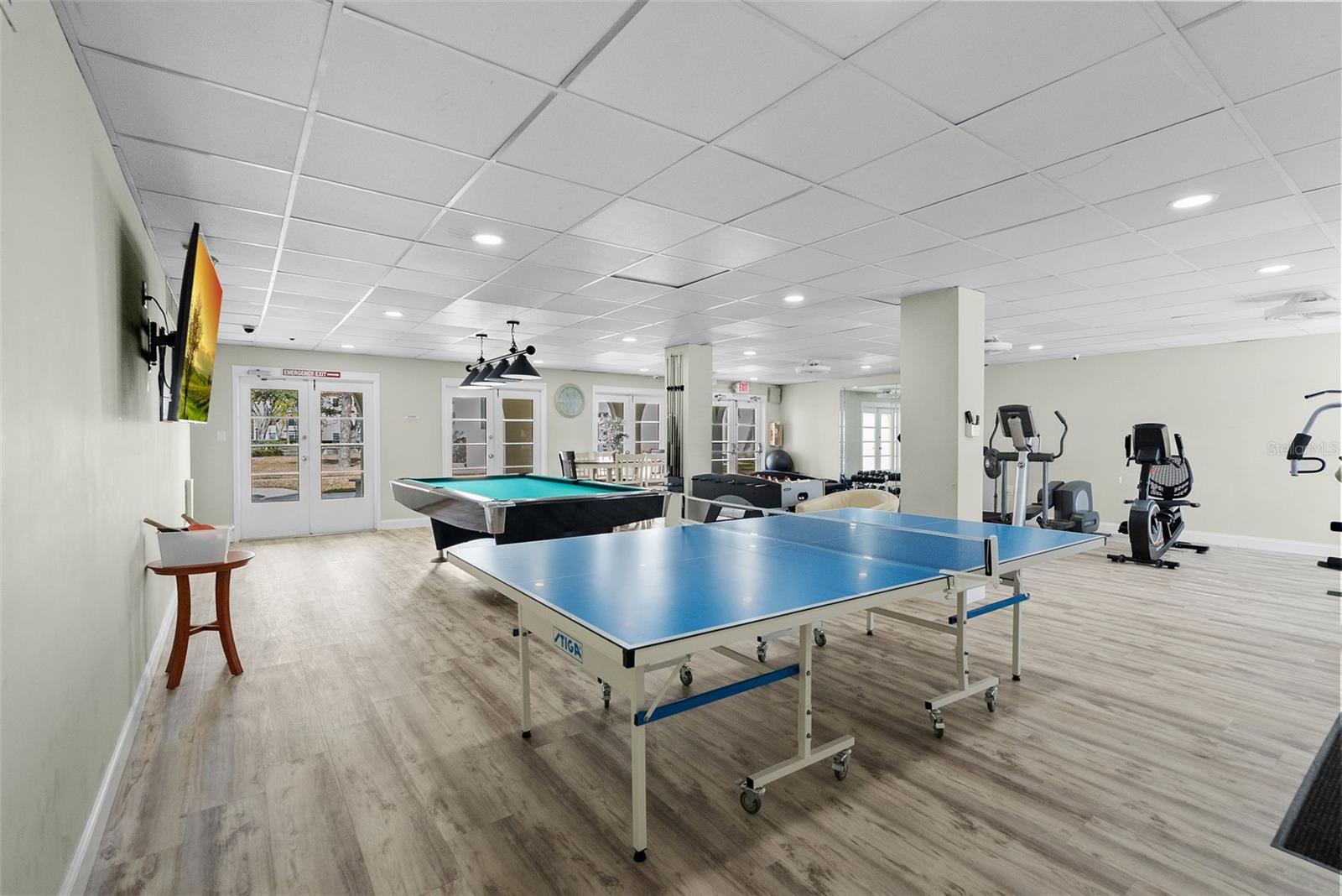 MEDITERRANEAN MANORS - Residential