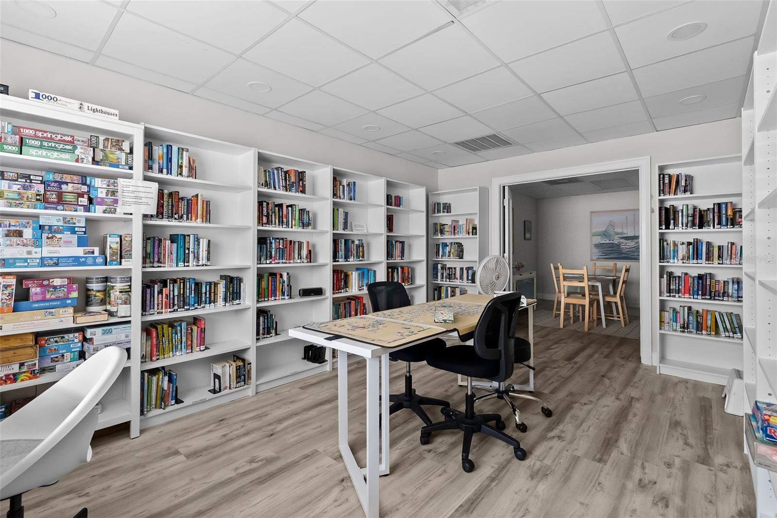 MEDITERRANEAN MANORS - Residential