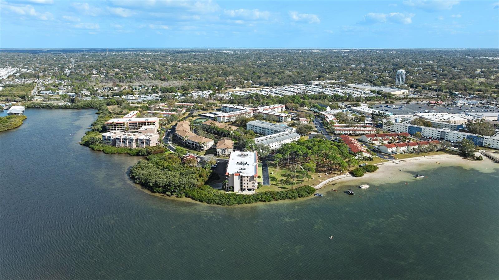 MEDITERRANEAN MANORS - Residential