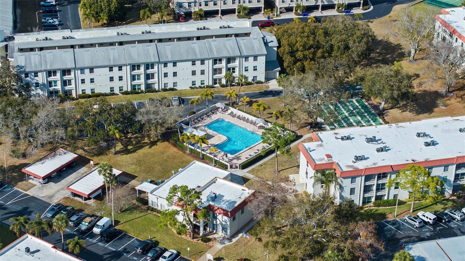 MEDITERRANEAN MANORS - Residential