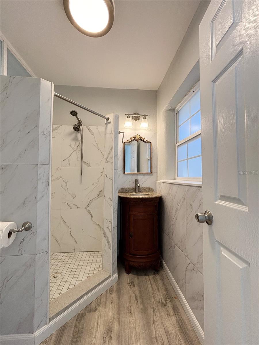 PLAZA PARK ADD CLEARWATER IMPROV CO CORR - Residential