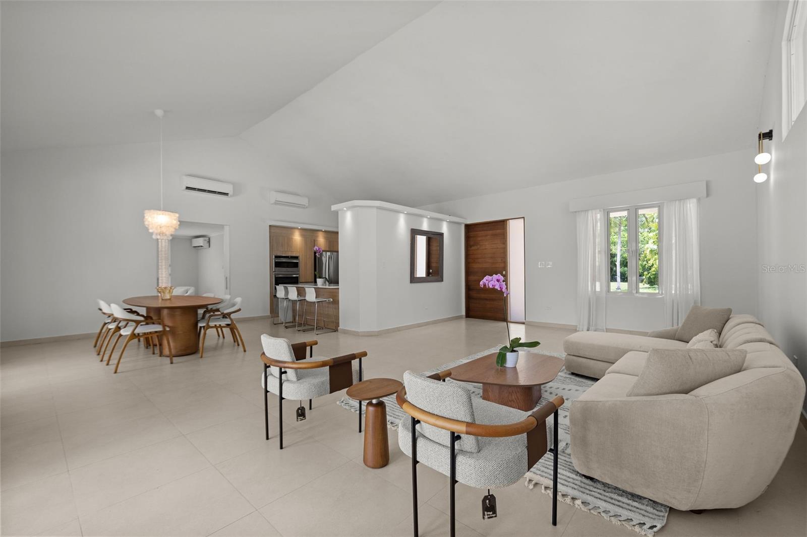 SABANERA DE DORADO - Residential