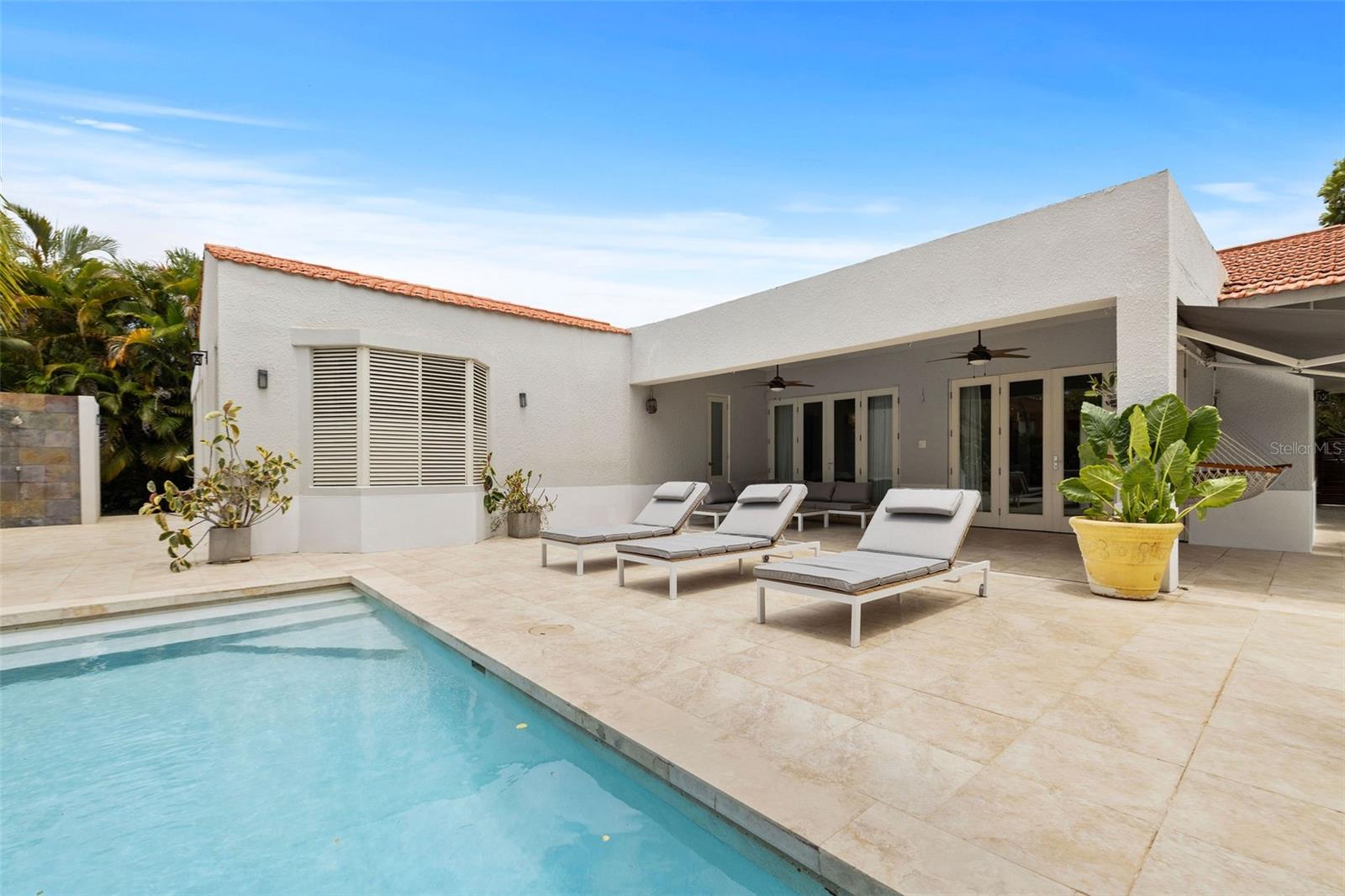 SABANERA DE DORADO - Residential