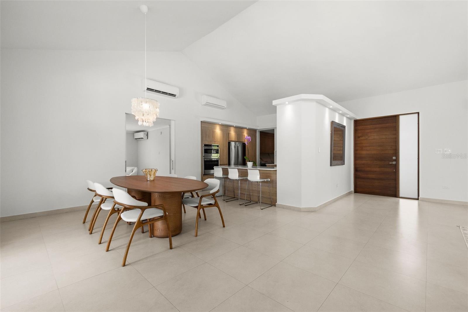SABANERA DE DORADO - Residential