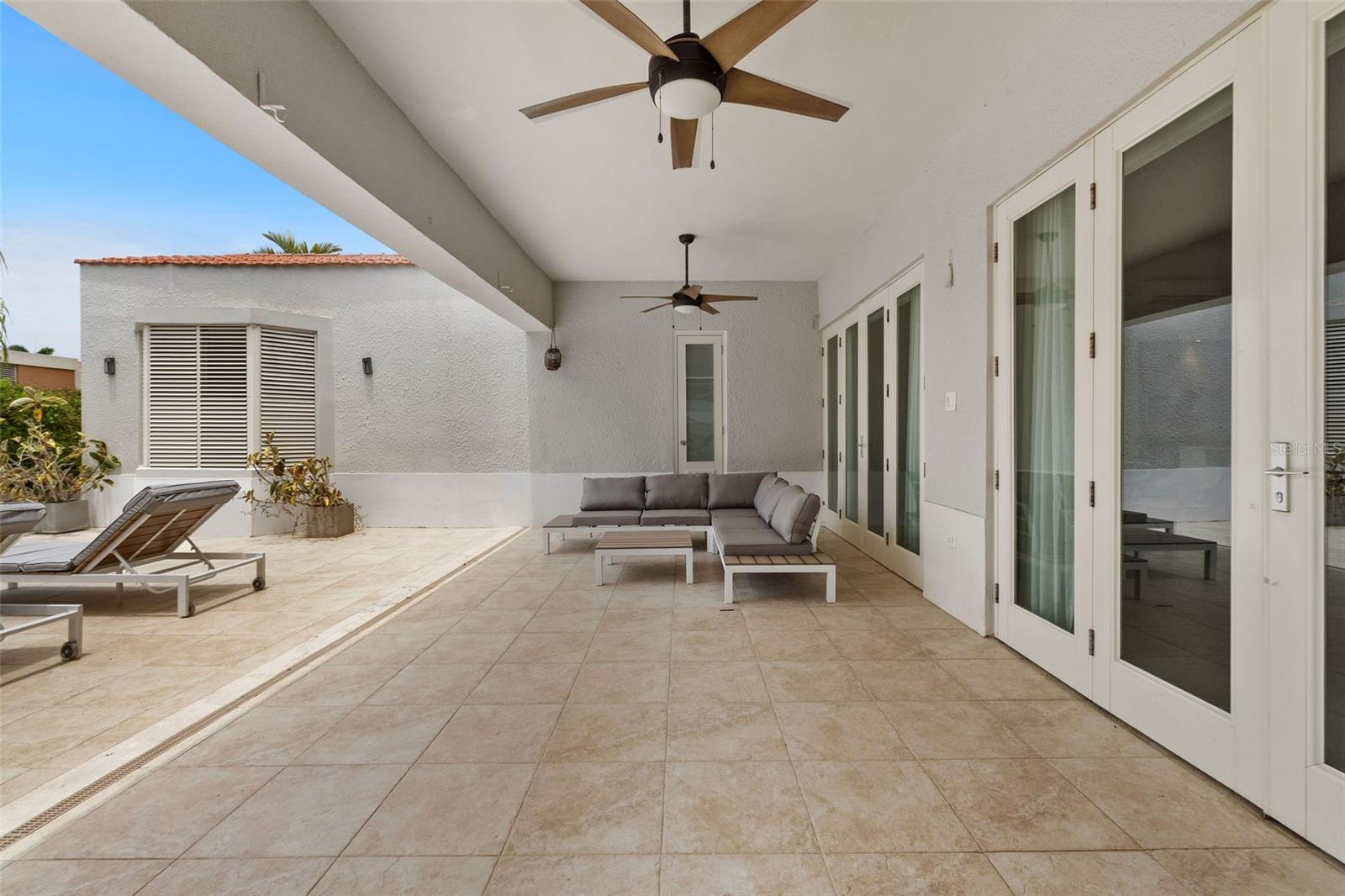 SABANERA DE DORADO - Residential