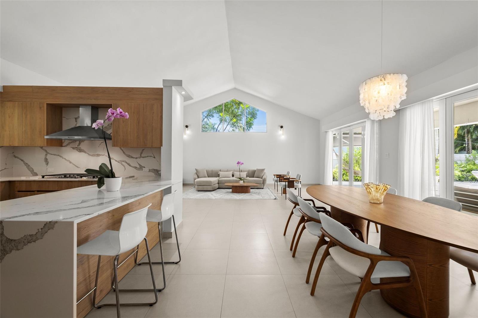 SABANERA DE DORADO - Residential