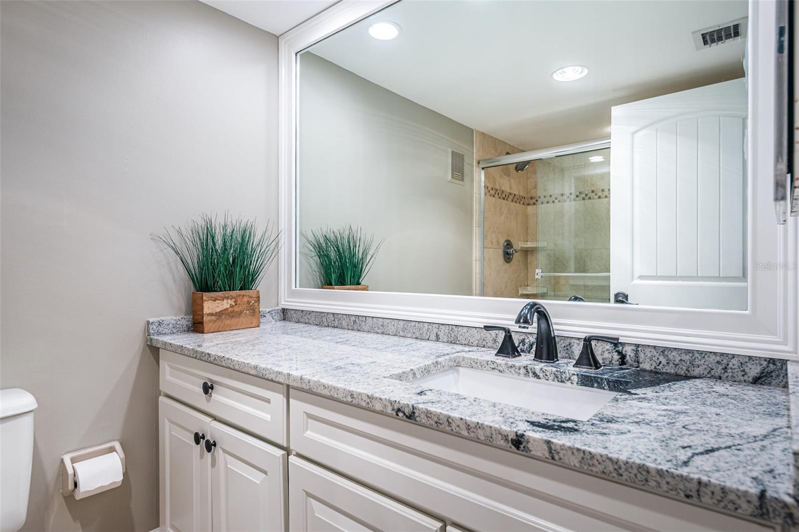 LIDO CONDO - Residential