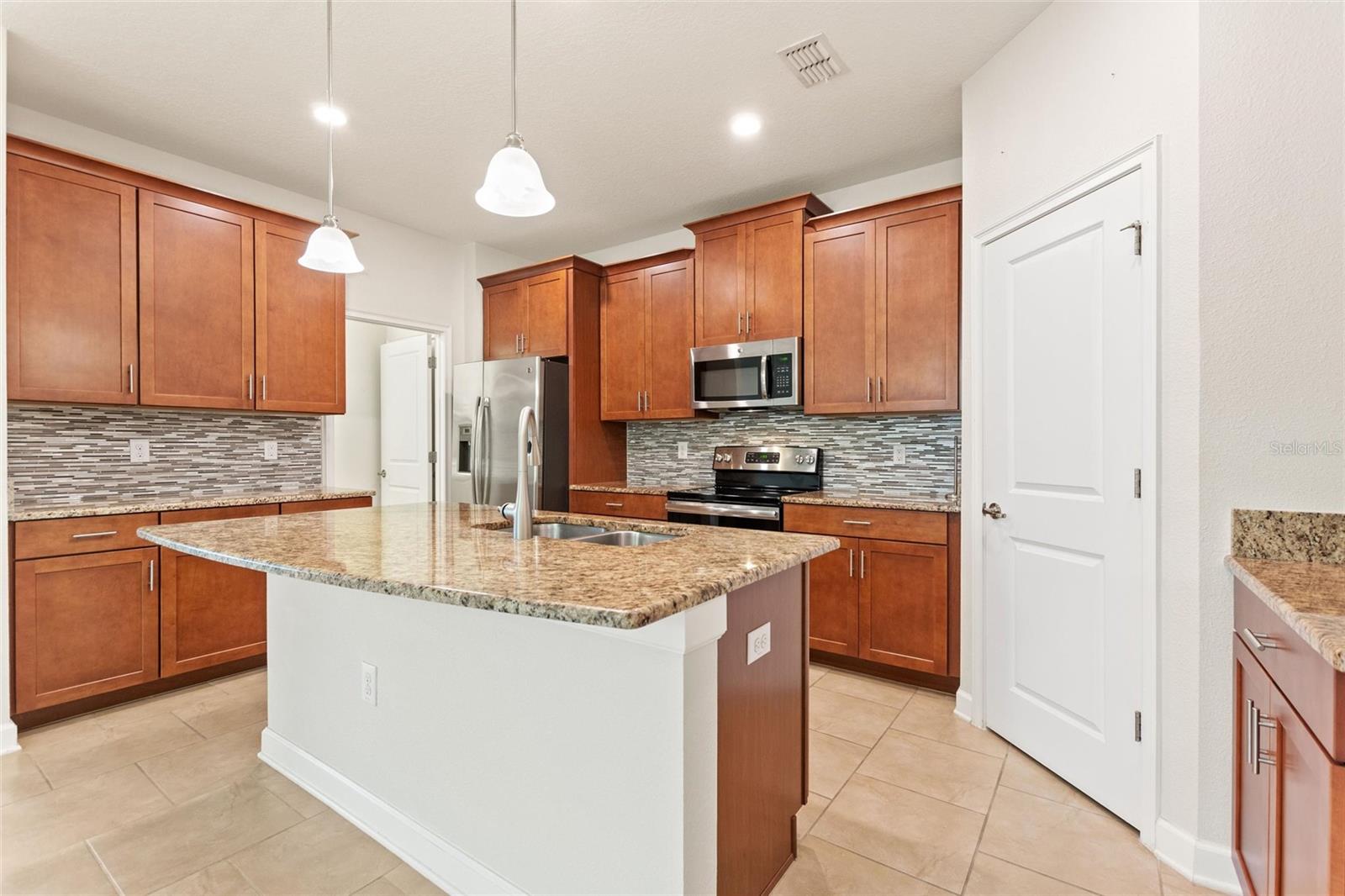 STONEYBROOK SOUTH PH F-1 - Residential