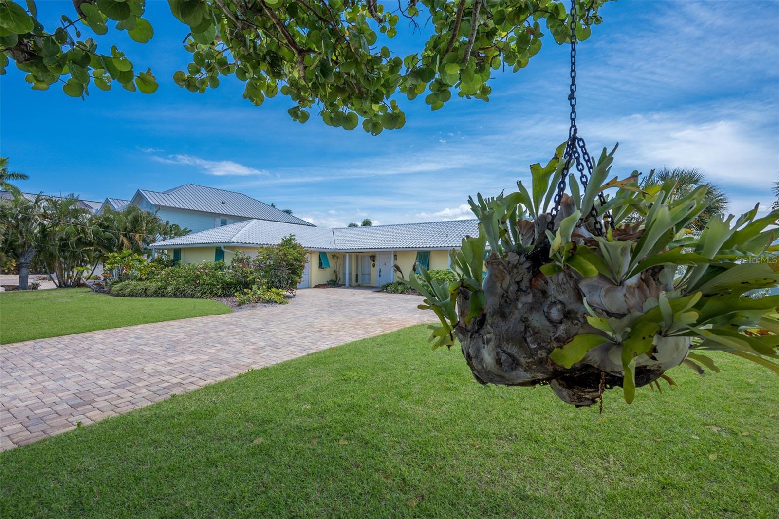 KEY ROYALE 8TH ADD - Residential