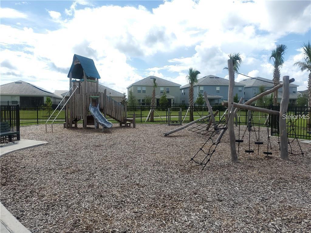 STOREY PARK - Residential