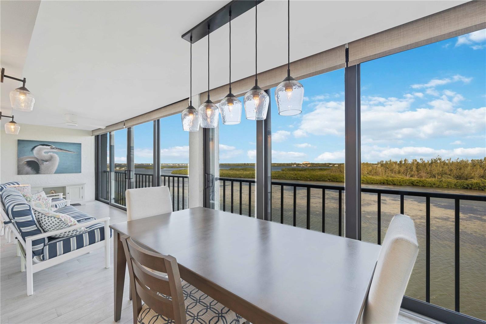 POINTE ON MIDNIGHT PASS - Residential