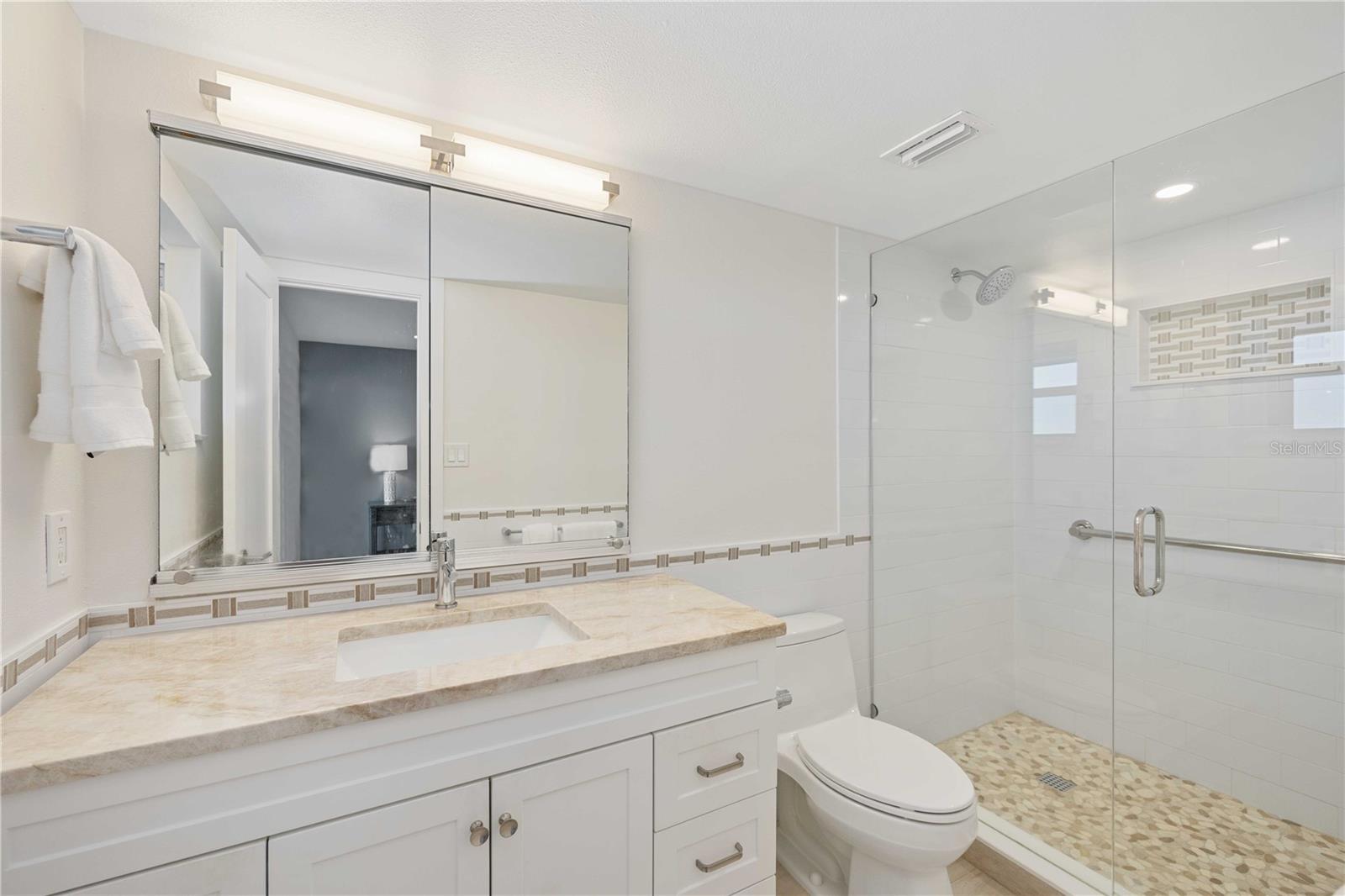 POINTE ON MIDNIGHT PASS - Residential