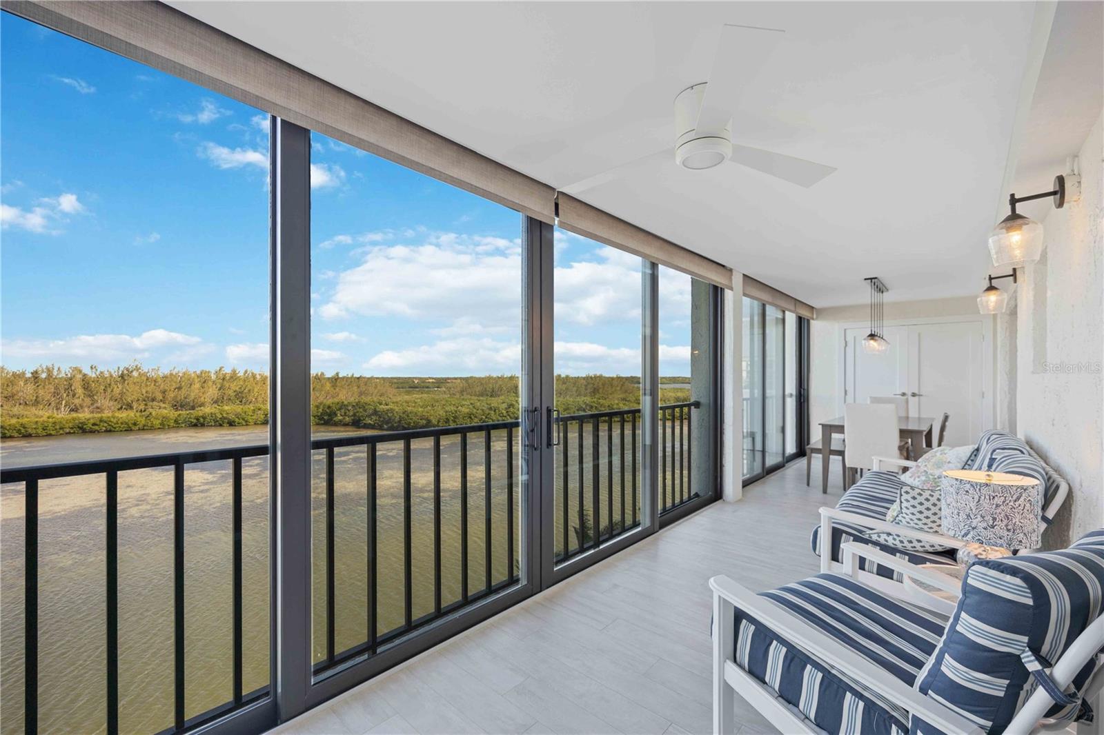 POINTE ON MIDNIGHT PASS - Residential