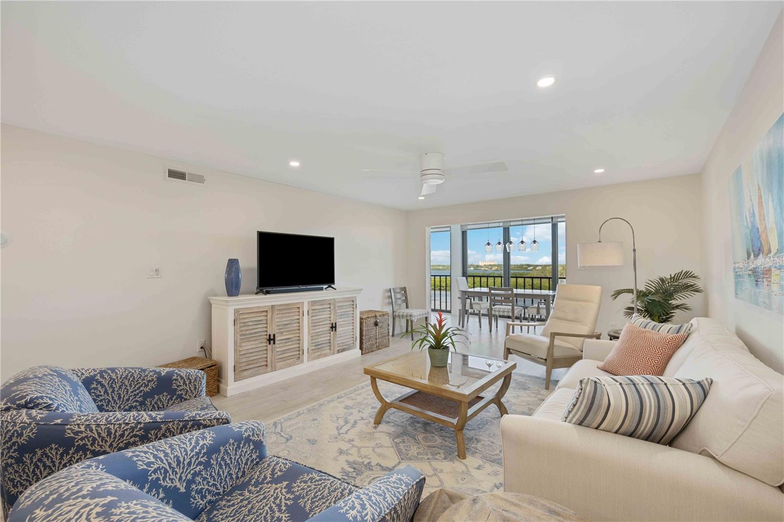 POINTE ON MIDNIGHT PASS - Residential