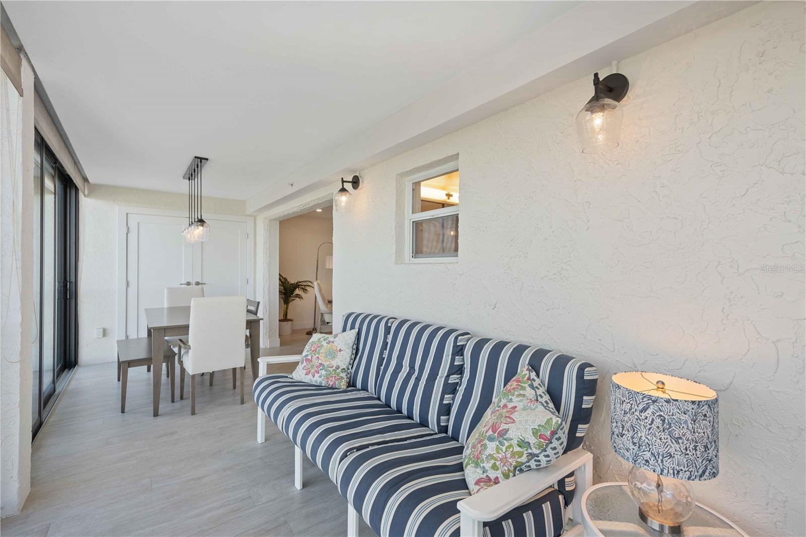 POINTE ON MIDNIGHT PASS - Residential