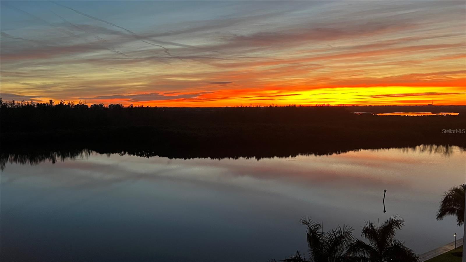 POINTE ON MIDNIGHT PASS - Residential