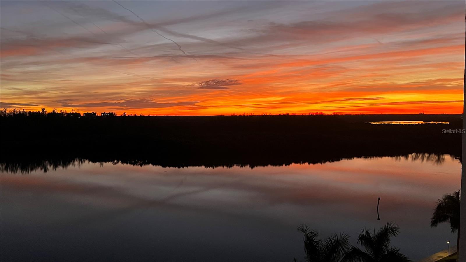 POINTE ON MIDNIGHT PASS - Residential