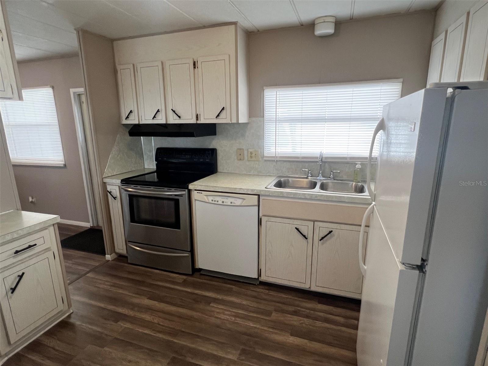 PALM HILL MOBILE HOME PARK UNREC - Residential