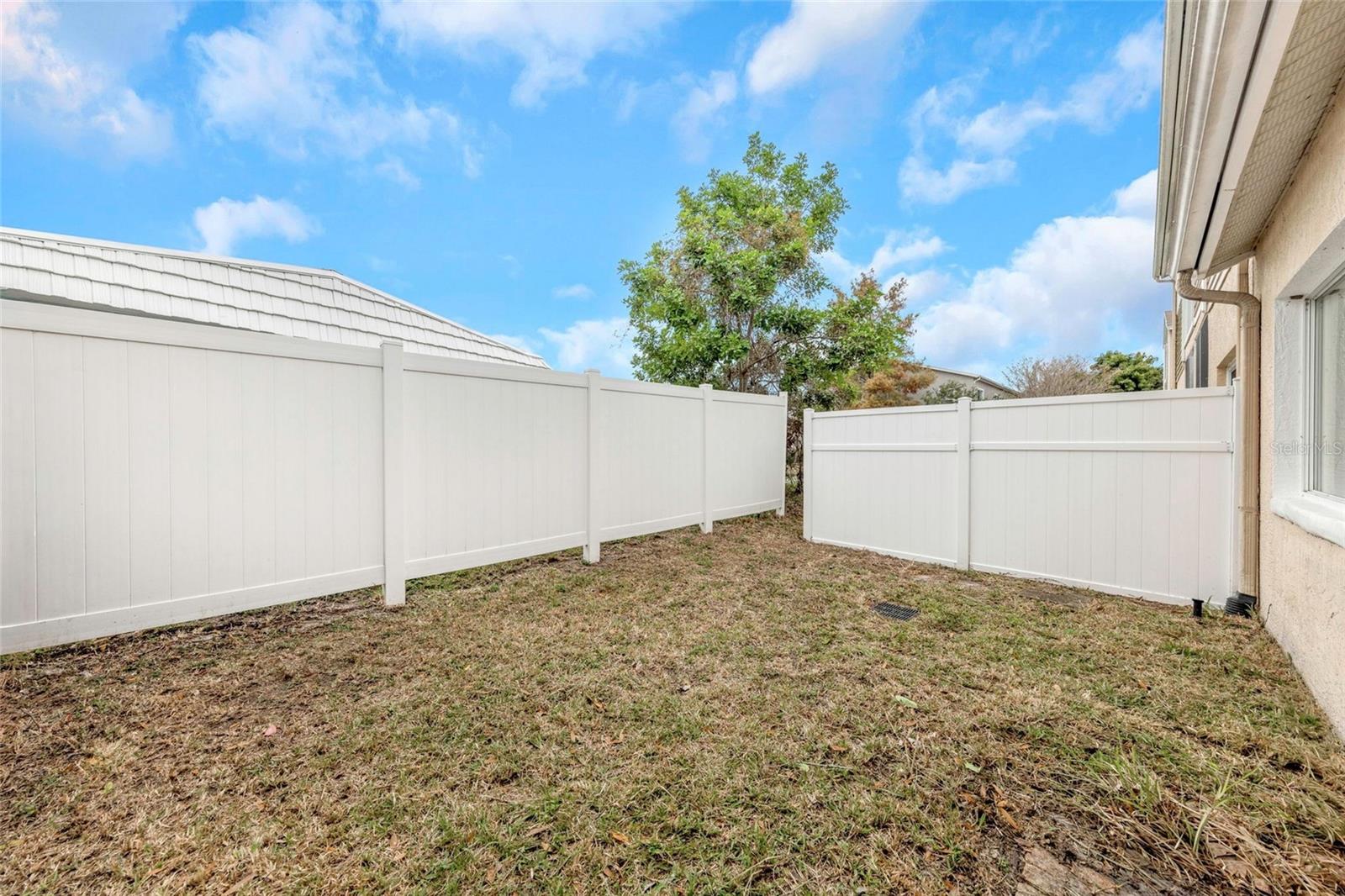 PINEWOOD VILLAS - Residential