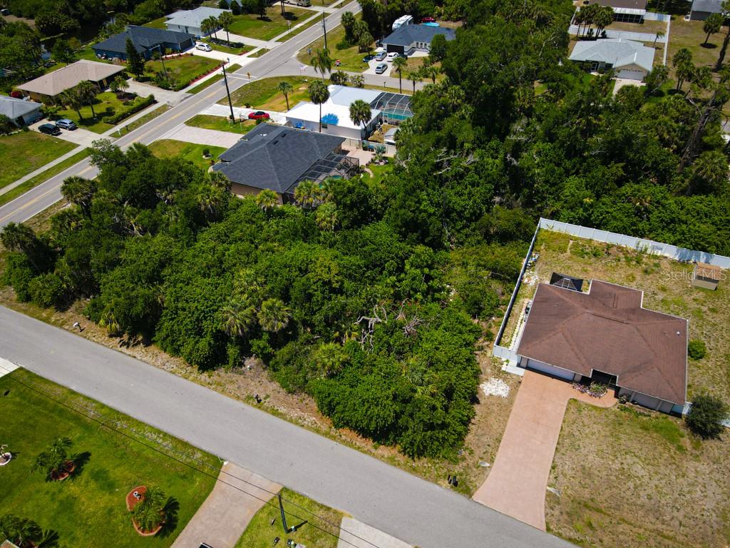 PORT CHARLOTTE SUB 02 - Land