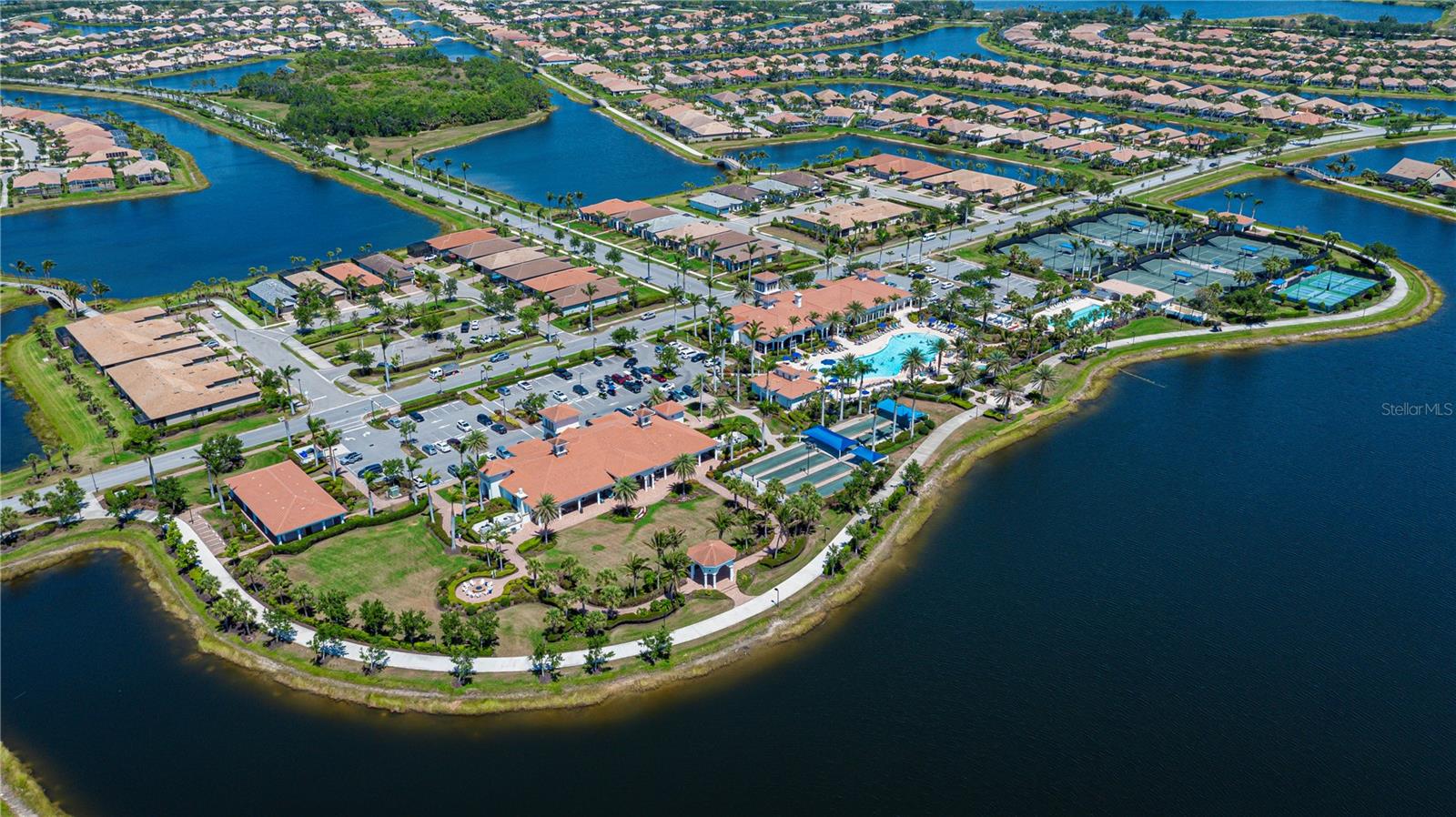 ISLANDWALK AT THE WEST VILLAGE - Residential