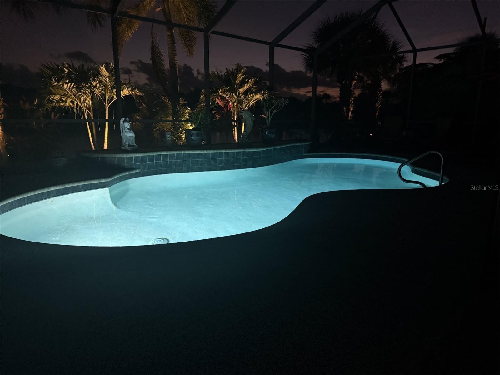 ISLANDWALK AT THE WEST VILLAGE - Residential