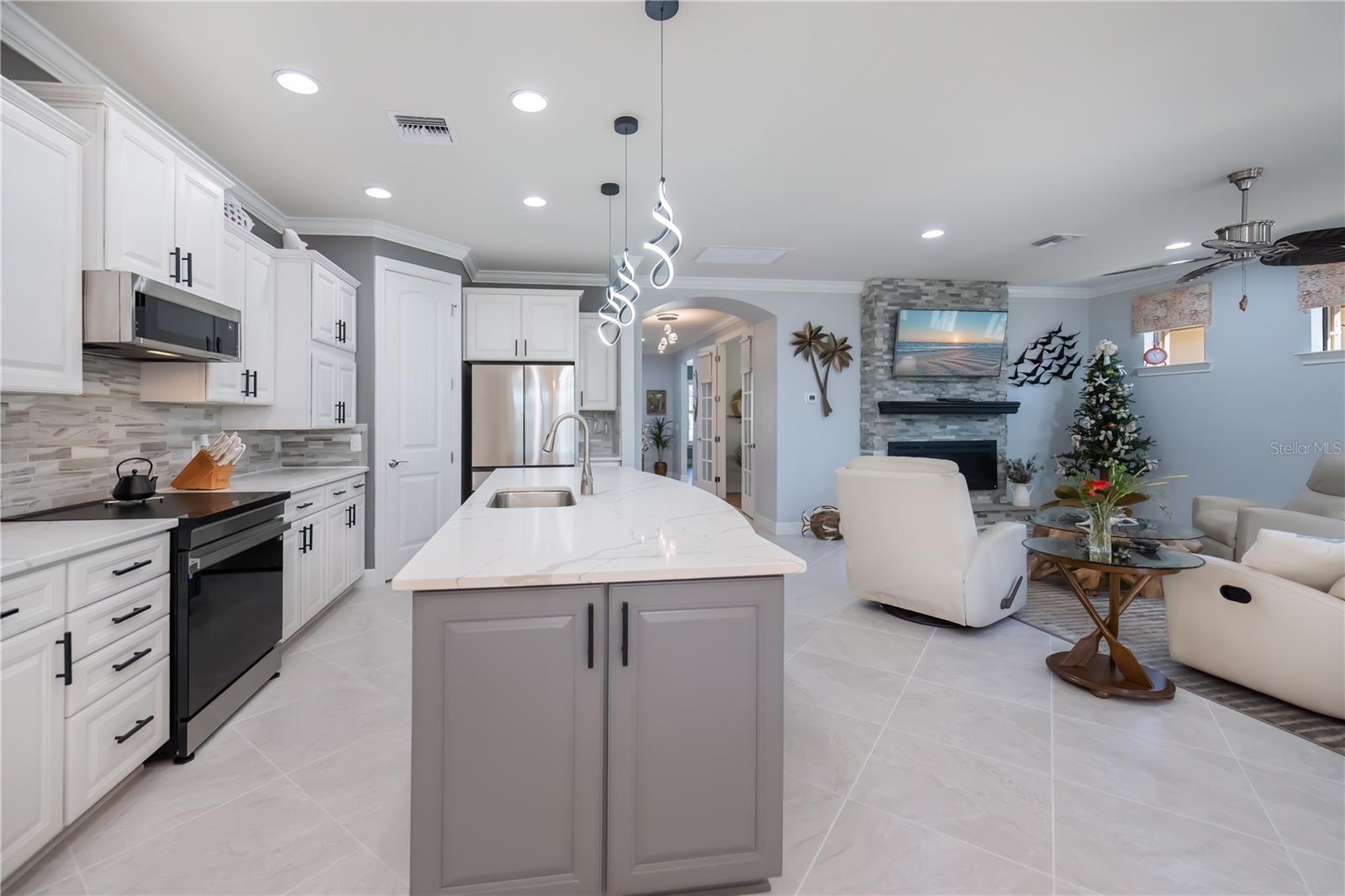 ISLANDWALK AT THE WEST VILLAGE - Residential