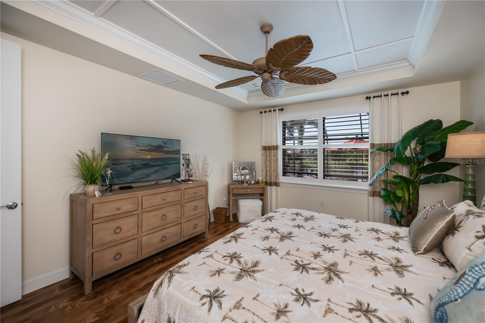 ISLANDWALK AT THE WEST VILLAGE - Residential