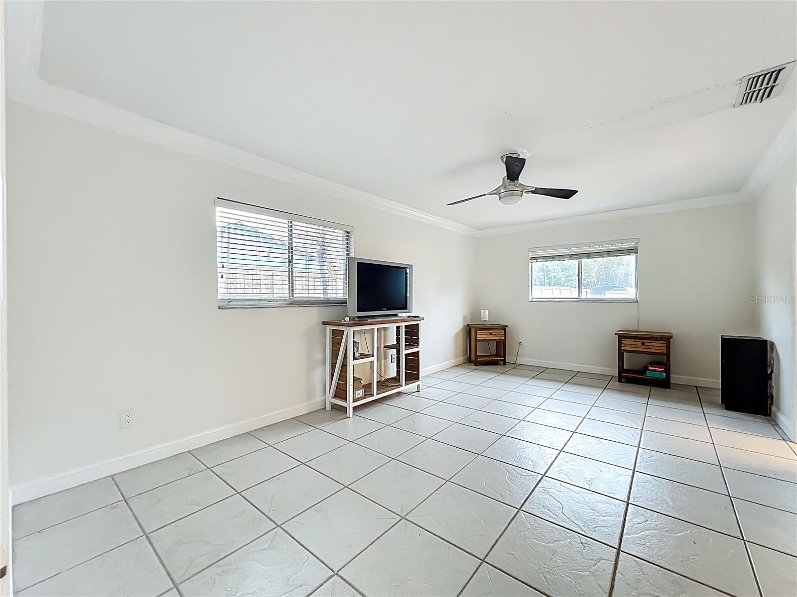 SKY LARK IN THE WOODS - Residential