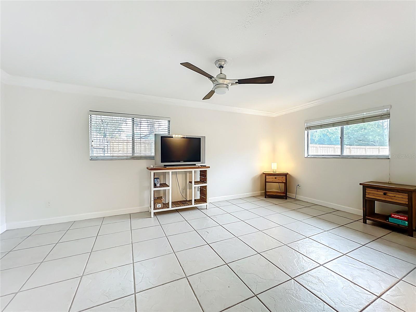 SKY LARK IN THE WOODS - Residential