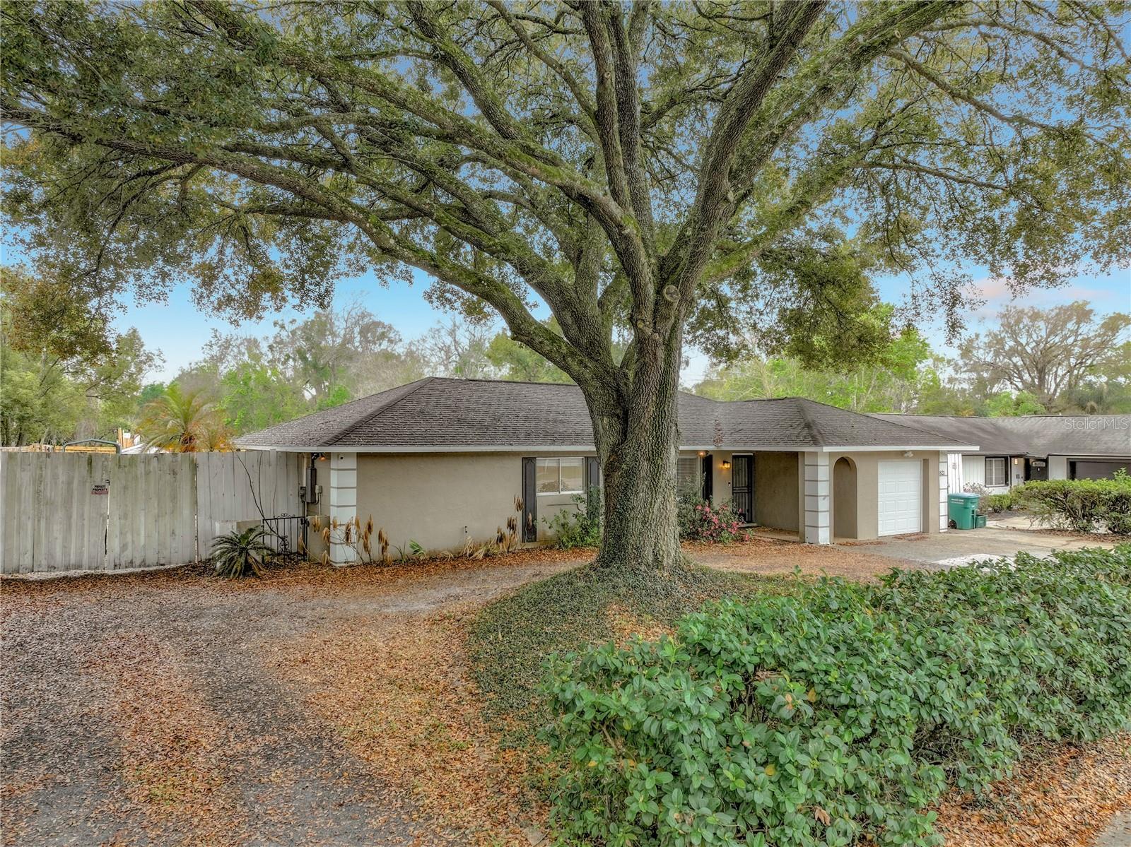 SKY LARK IN THE WOODS - Residential