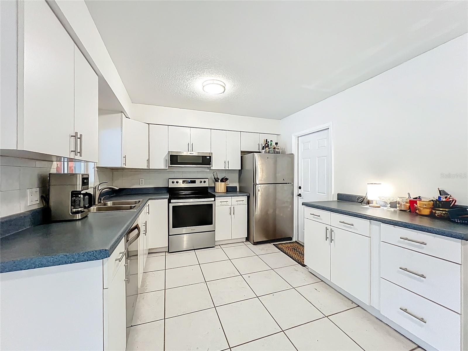 SKY LARK IN THE WOODS - Residential