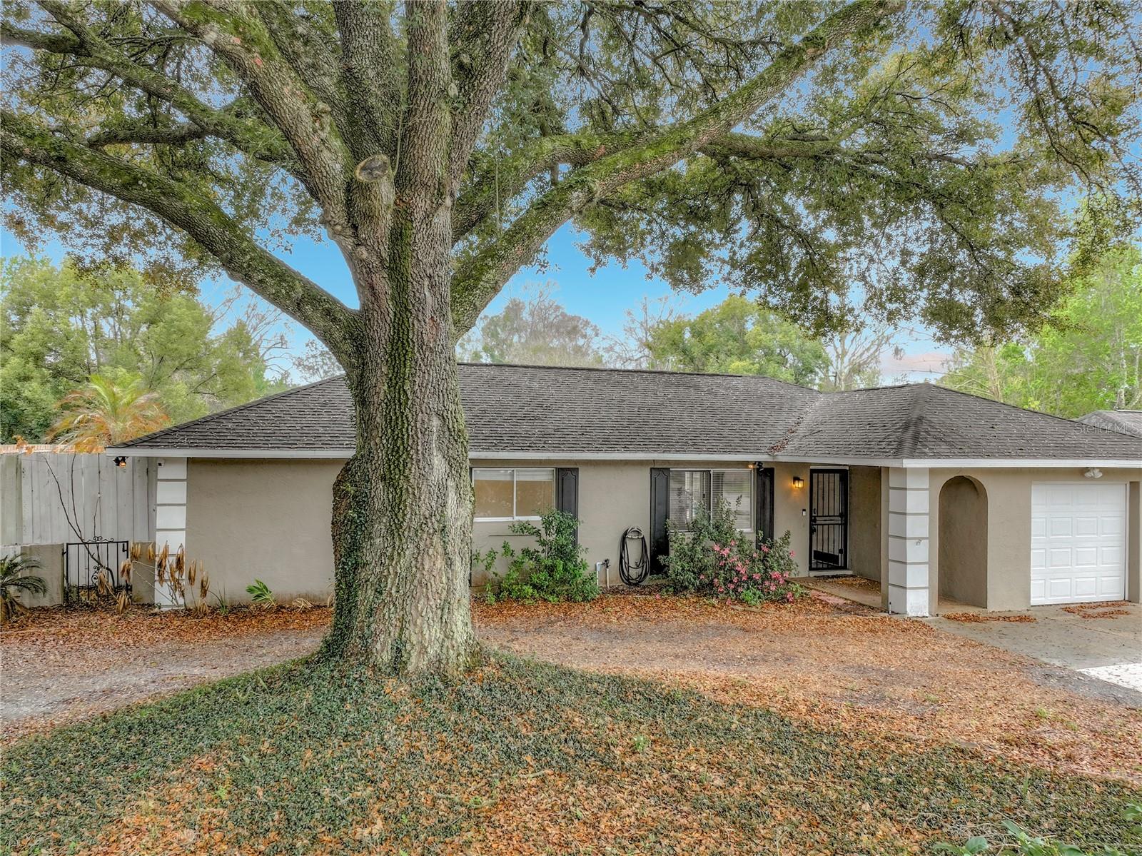 SKY LARK IN THE WOODS - Residential