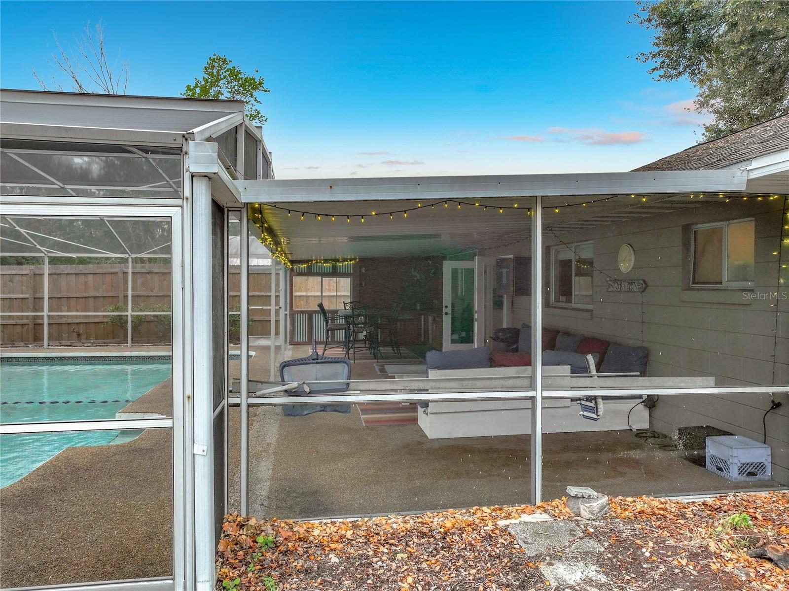 SKY LARK IN THE WOODS - Residential