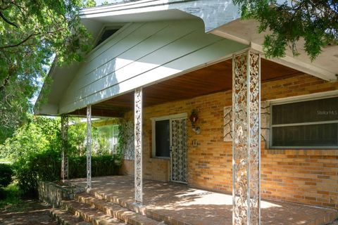 Photo of 530 SW 23rd Avenue, Ocala, FL 34471 (MLS # OM704263)