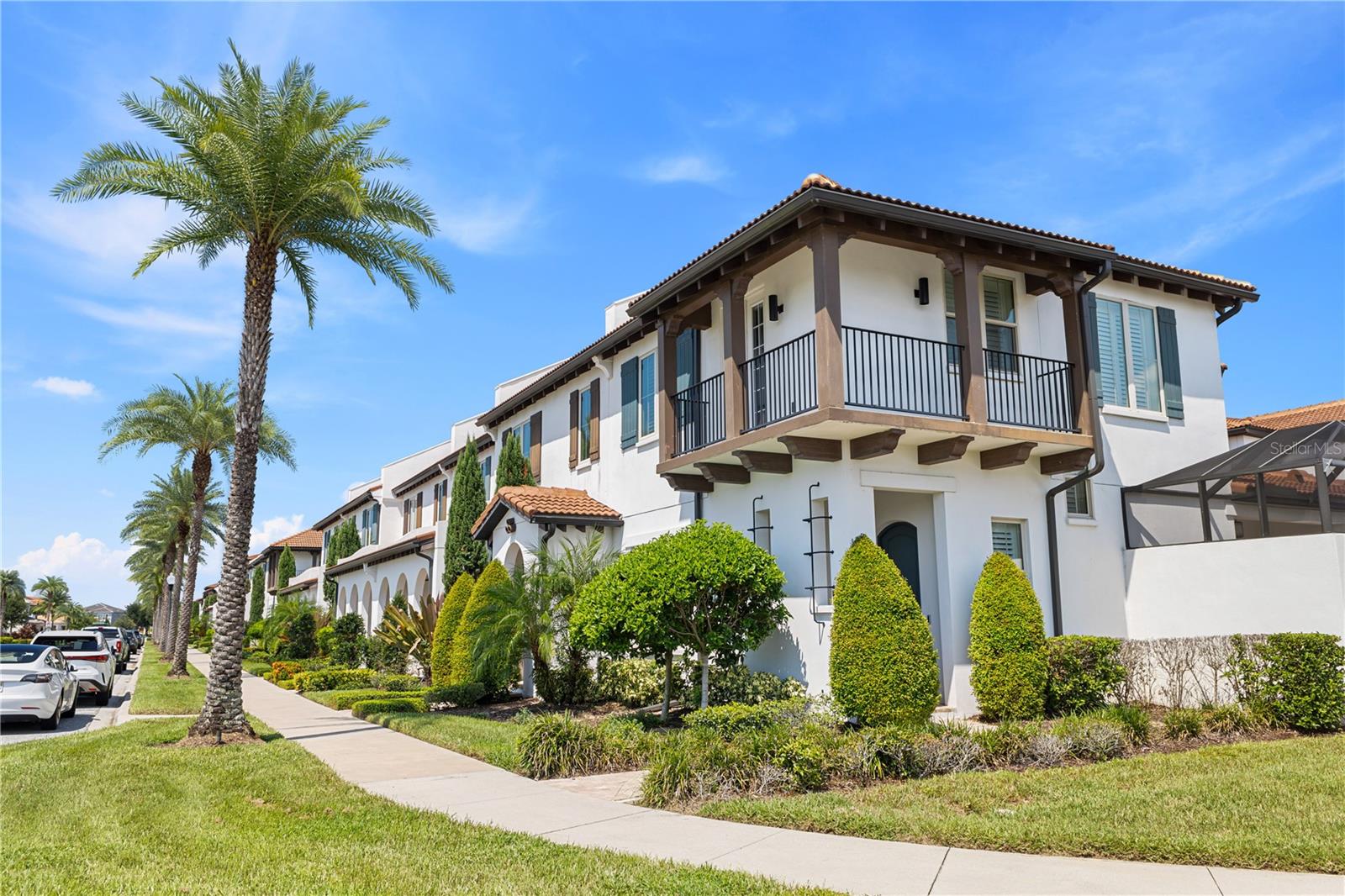 8955 LAKESHORE POINTE DRIVE