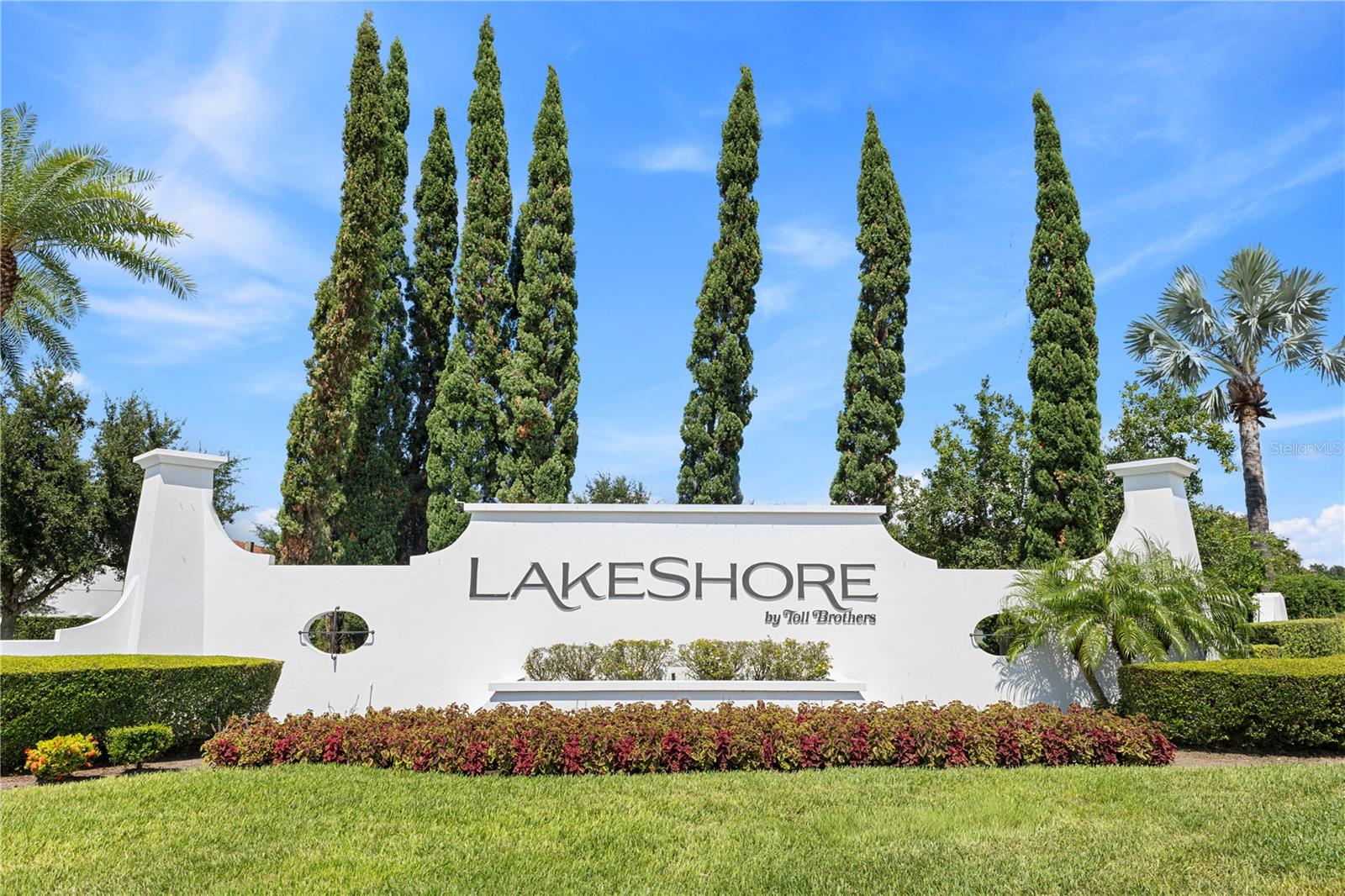 8955 LAKESHORE POINTE DRIVE