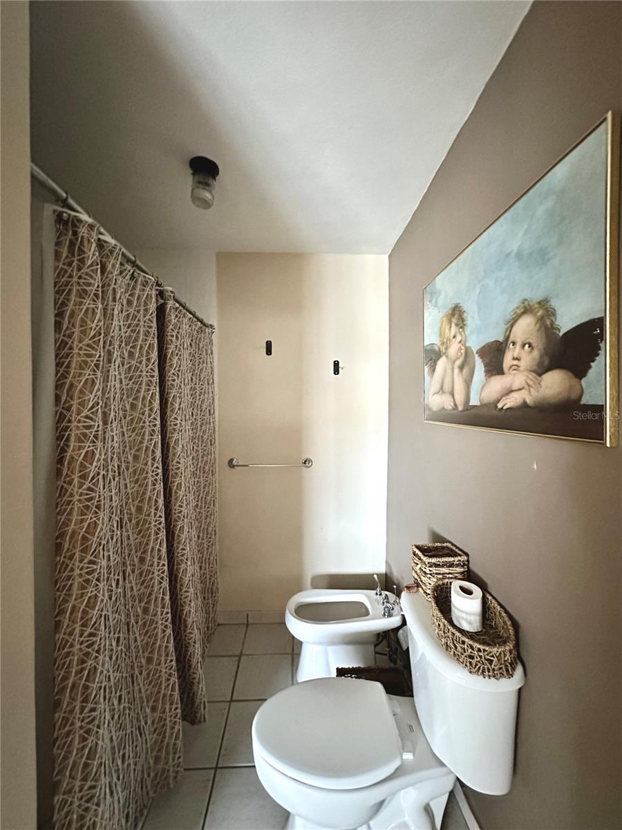 MONTE MAYOR 1107 - Residential Lease