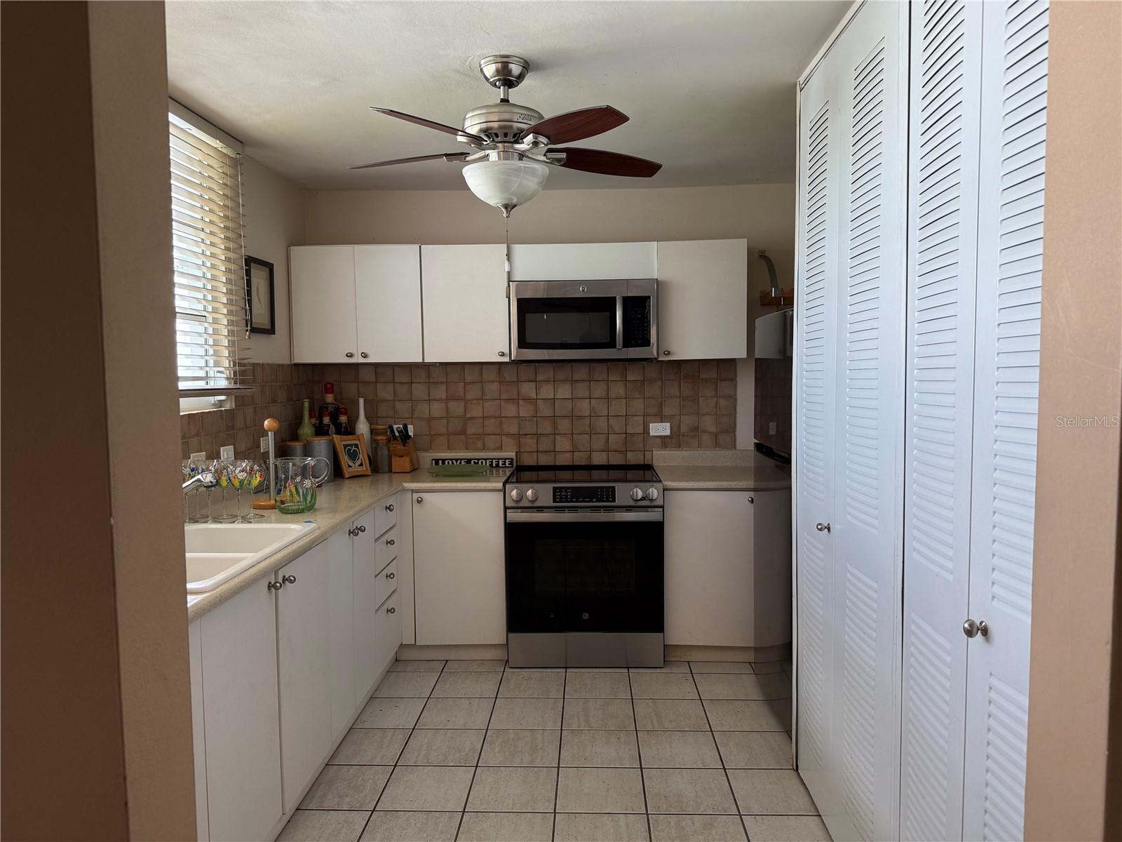 MONTE MAYOR 1107 - Residential Lease