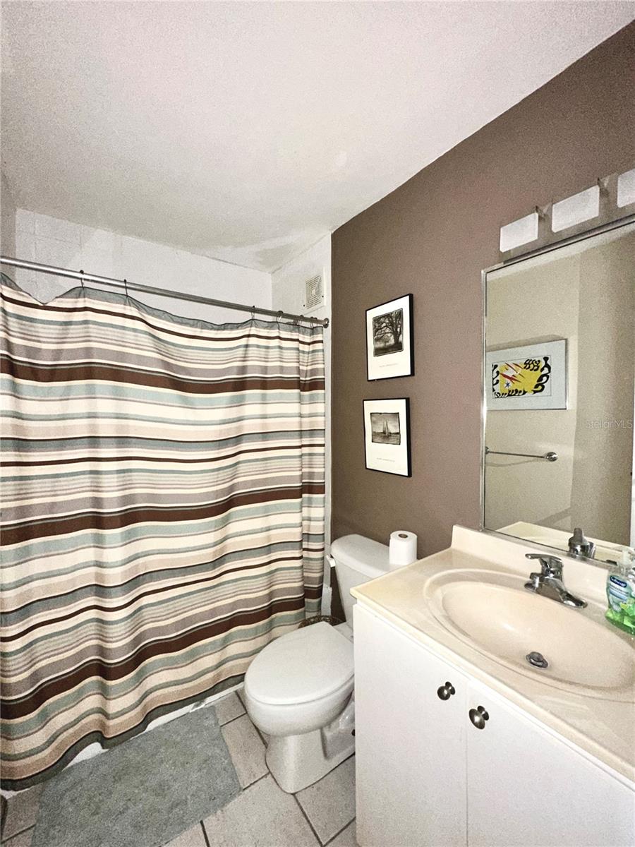 MONTE MAYOR 1107 - Residential Lease