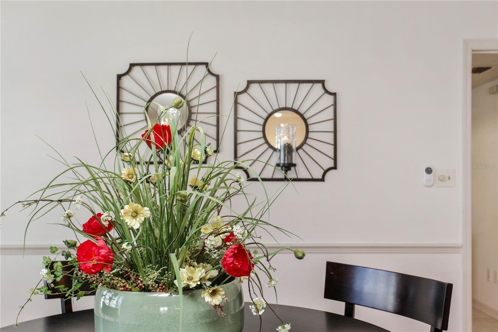 COUNTRY CLUB TWNHS ESTATES - Residential